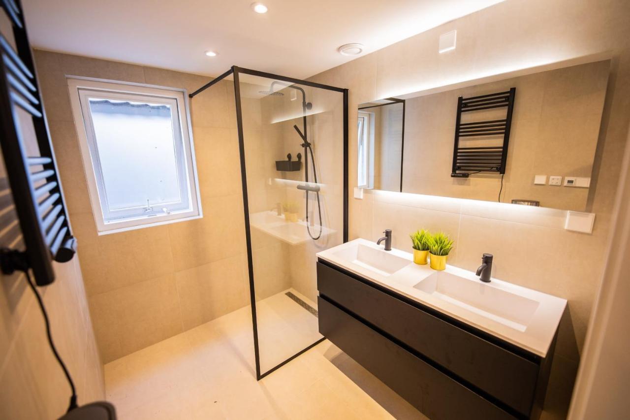 Happily 2 Bedroom Serviced Apartment 75M2 -Nb306H- Rotterdam Exteriör bild