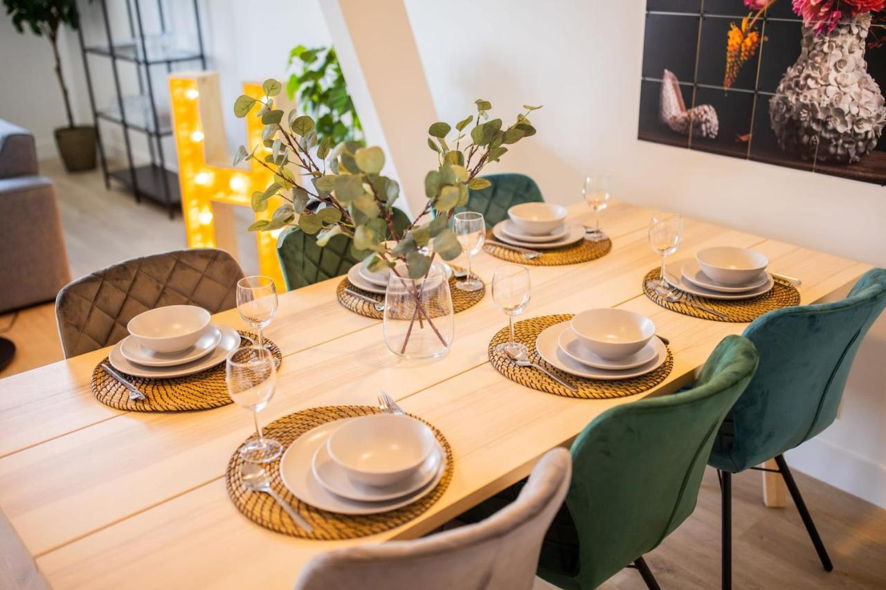 Happily 2 Bedroom Serviced Apartment 75M2 -Nb306H- Rotterdam Exteriör bild